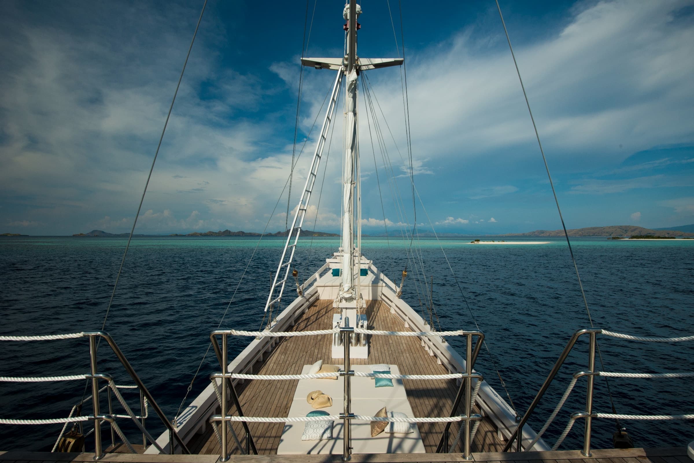 Upper Deck