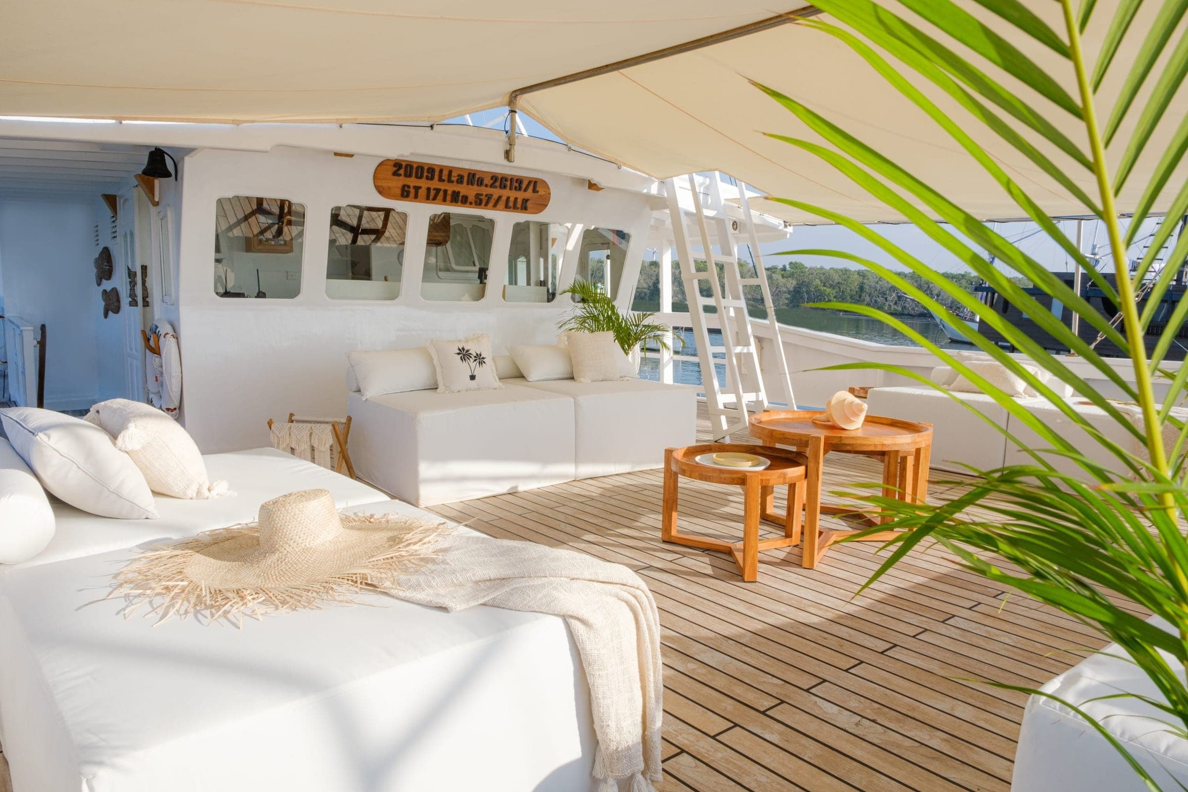 Aliikai Voyage, photograph 6