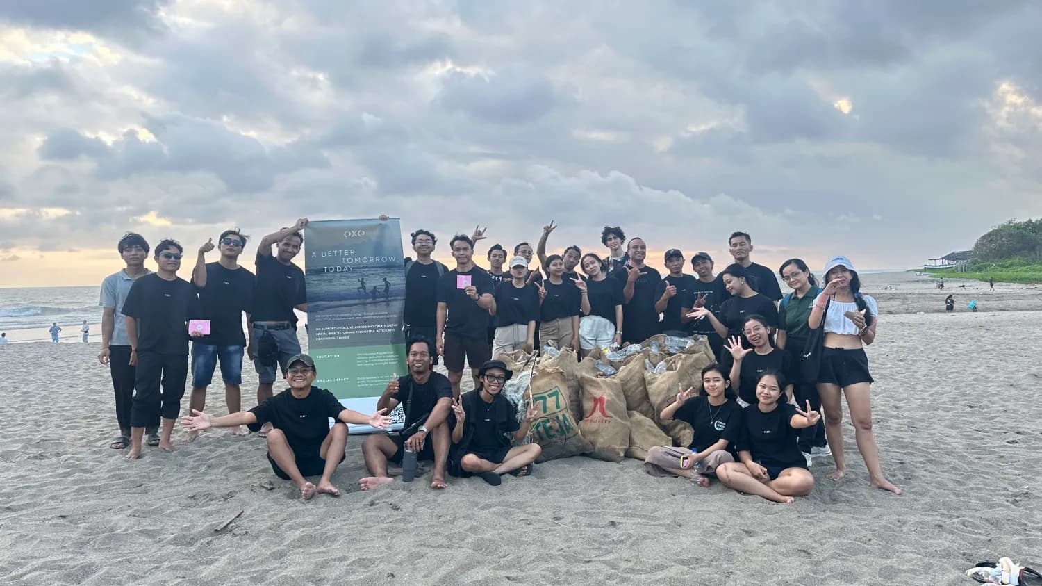 Together for a Cleaner Bali: OXO Living’s Beach Cleanup at Perancak Beach