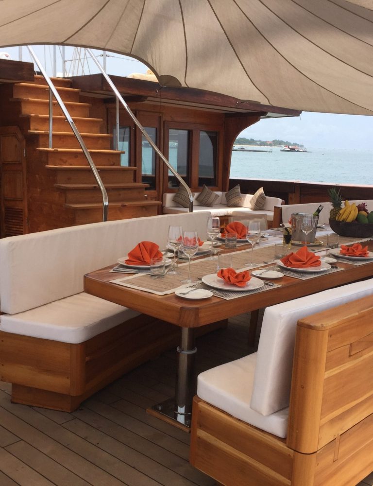 2 Exterior Alfresco 2